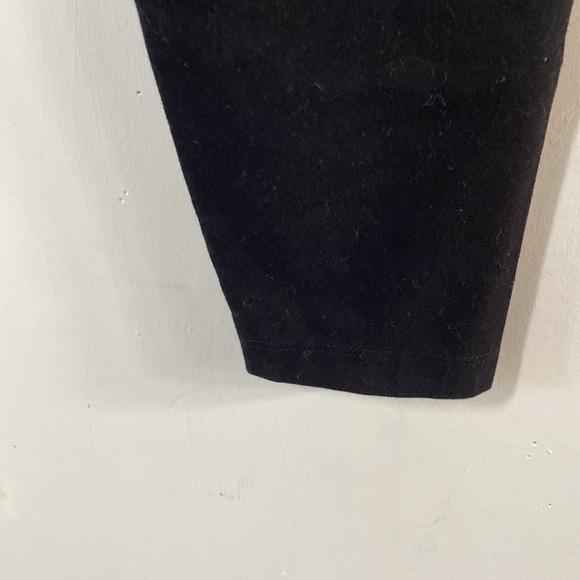 Old Navy Extra High Rose Crossover Leggings - Picture 7 of 7